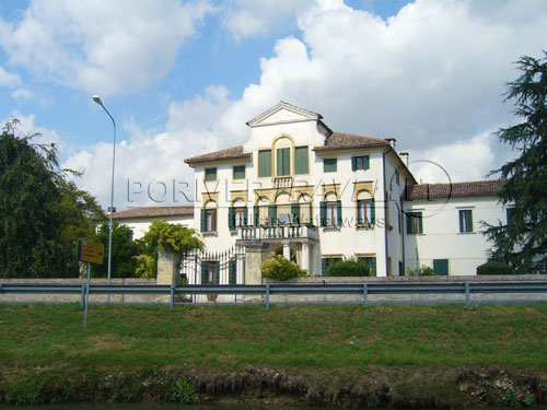 Villa sul Naviglio del Brenta